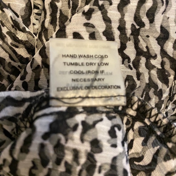 NWT ladies 41 Hawthorn He drip Animal Print sheer blouse - Picture 7 of 11